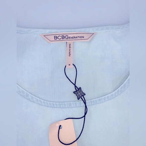 BCBGeneration Ruffle Top - Picture 3 of 4